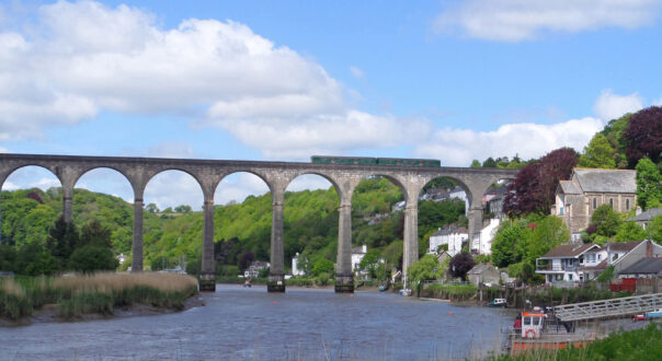GWR train on the Calstock Viaduct
