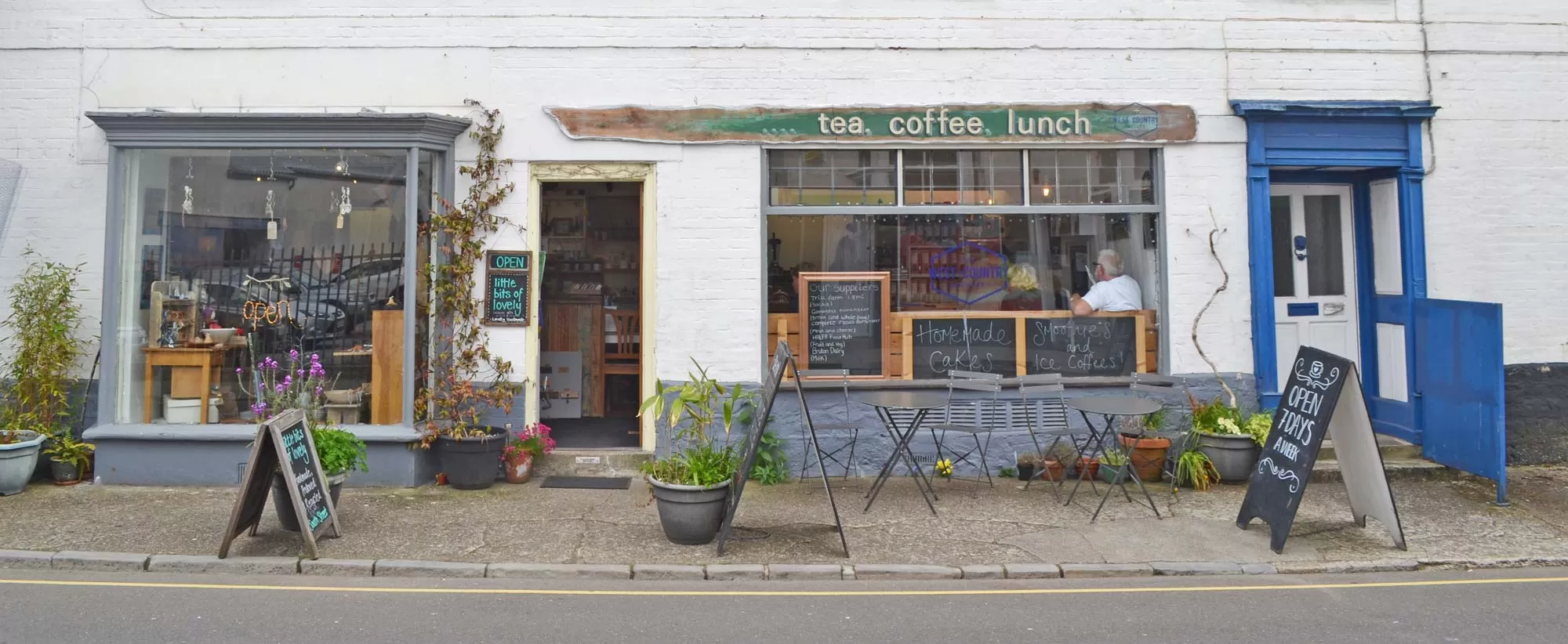 The West Country Higgler (coffee shop and restaurant in Axminster)
