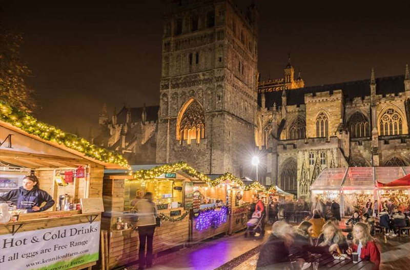 Exeter Christmas Market in front of the cathedral