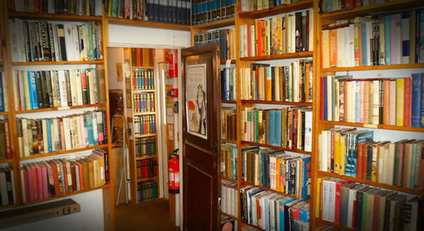 Inside Topsham Bookshop