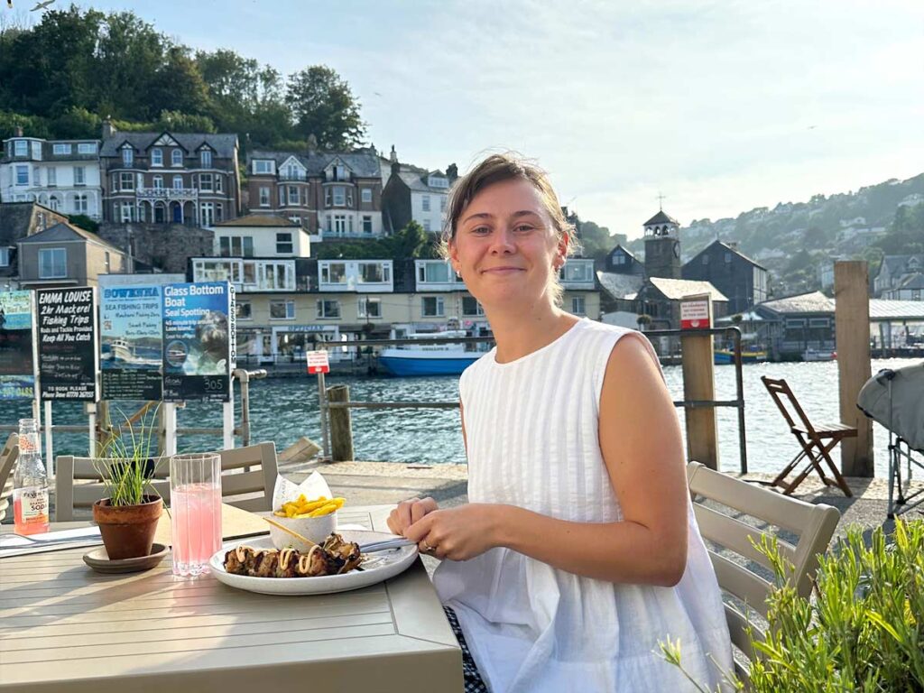 Outdoor dining at Yamas restaurant, Looe